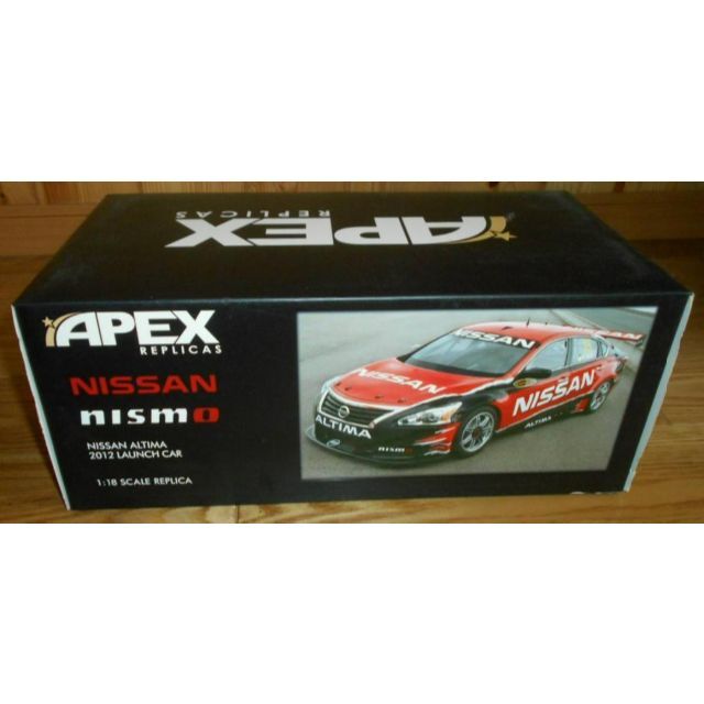 アペックス　レプリカズ　1/18　ニッサン　アルティマ　ランチカー　2012