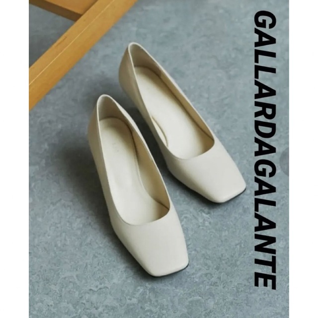 GALLARDA GALANTE(ガリャルダガランテ)のGALLARDAGALANTE 【2.718】スクエアパンプス　30,800円 レディースの靴/シューズ(ハイヒール/パンプス)の商品写真