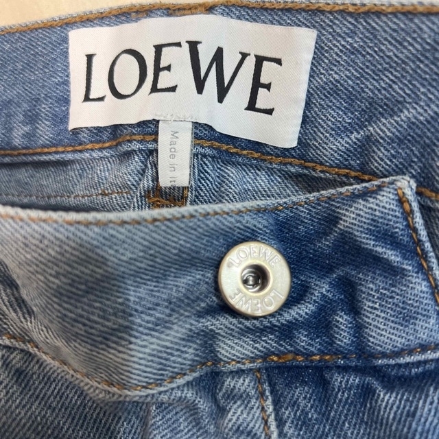 LOEWE(ロエベ)のNissy 西島隆弘　Loewe ロエベ　ジーンズ　デニム　ブリーチ　にっしー メンズのパンツ(デニム/ジーンズ)の商品写真