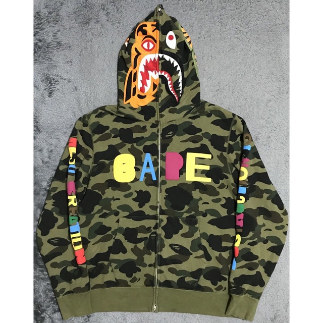 A BATHING APE タイガーパーカー　1stカモ　オリーブ　BAPE