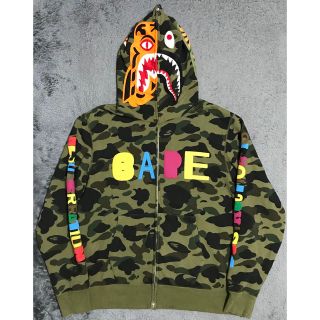 アベイシングエイプ(A BATHING APE)のアベイシングエイプ　readymade パーカー(パーカー)