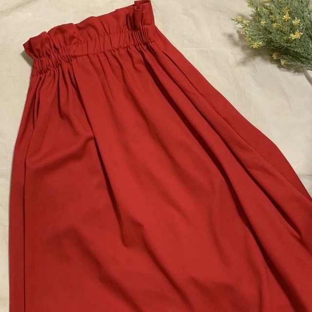 RAY CASSIN FAVORI(レイカズンフェバリ)の【美品】RAY CASSINI FAVORI フレアスカート 赤 F レディースのスカート(ロングスカート)の商品写真