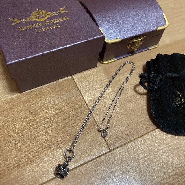 ROYALORDER(ロイヤルオーダー)のロイヤルオーダー ROYAL ORDER クラウン ネックレス レディースのアクセサリー(ネックレス)の商品写真