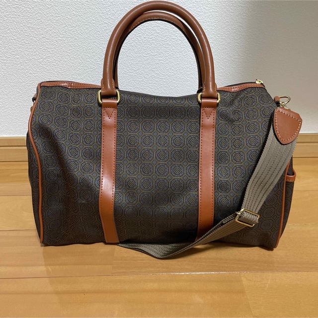 Guy Laroche - 新品未使用！Guy Larocheジャガード織りボストンバッグ