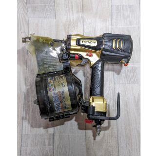 ヒタチ(日立)の中古品  日立工機  高圧ロール釘打機 NV90HR  90mm  ケース付き(工具/メンテナンス)