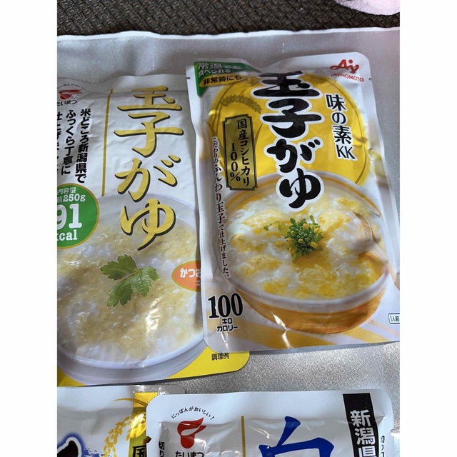 味の素(アジノモト)のレトルト 白がゆ 梅がゆ 玉子がゆ　5点セット 食品/飲料/酒の加工食品(レトルト食品)の商品写真