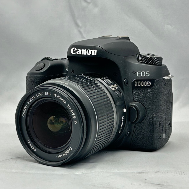 Canon EOS 9000D ダブルズームレンズキット♪wifi標準搭載♪