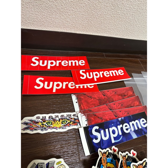 Supreme(シュプリーム)のシュプリーム ステッカー グッズセット エンタメ/ホビーのコレクション(ノベルティグッズ)の商品写真