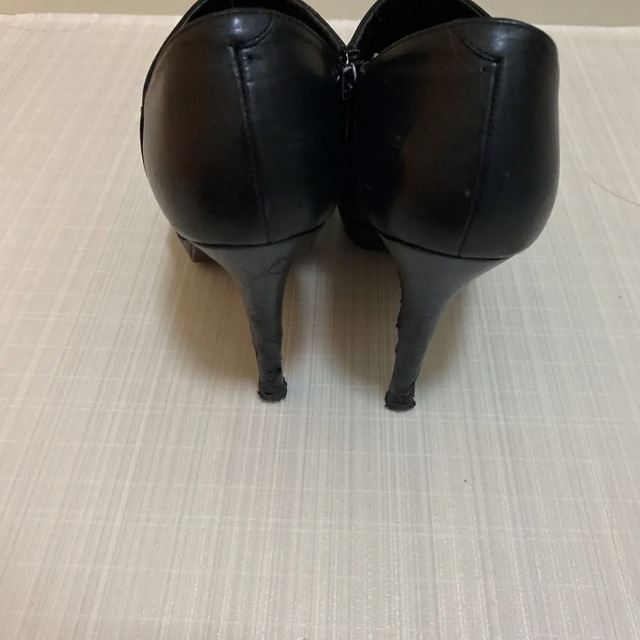 DIANA(ダイアナ)のDIANA ダイアナ パンプス 黒 ブーティ レディースの靴/シューズ(ブーティ)の商品写真