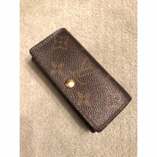 ルイヴィトン(LOUIS VUITTON)のLOUIS VUITTON 4連キーケース(キーケース)