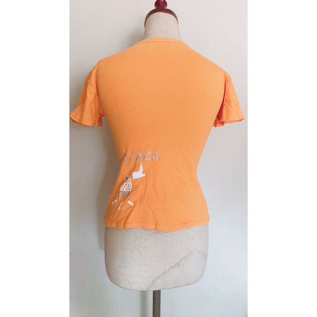 サンリオ(サンリオ)のHello KittyTシャツ【M】オレンジハローキティTシャツ レディースのトップス(Tシャツ(半袖/袖なし))の商品写真