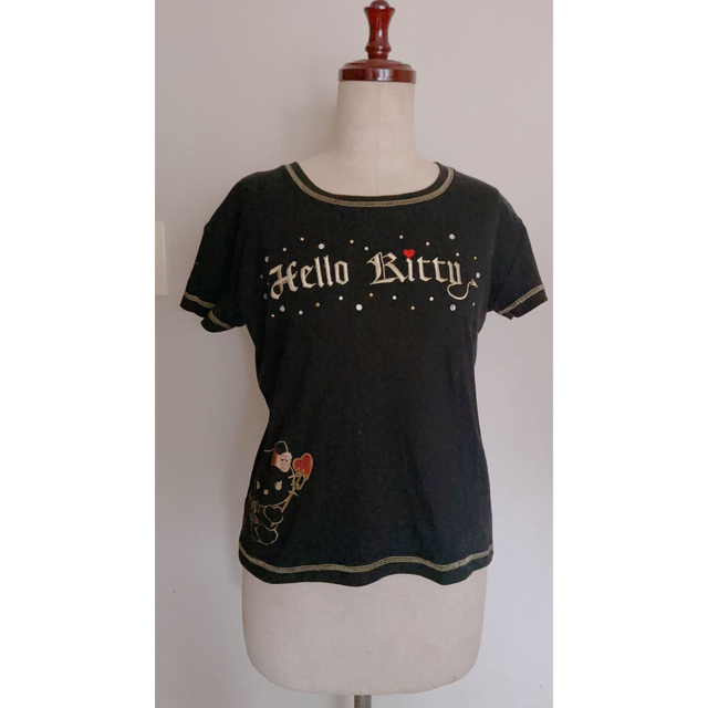 サンリオ(サンリオ)のHelloKittyTシャツ【L】vivitxstylesanrio小悪魔キティ レディースのトップス(Tシャツ(半袖/袖なし))の商品写真