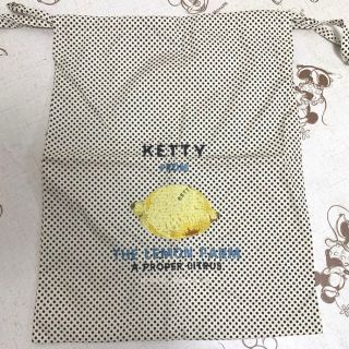 ケティ(ketty)の【未使用】KETTY ケティ ◆ 大判きんちゃく　レモン　刺繍　ドット柄(ポーチ)