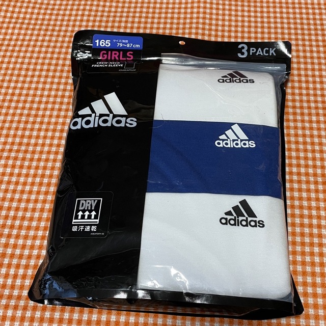 adidas(アディダス)のadidasアディダス Tシャツ3枚セット GIRLS 165cm スポーツ/アウトドアのトレーニング/エクササイズ(トレーニング用品)の商品写真