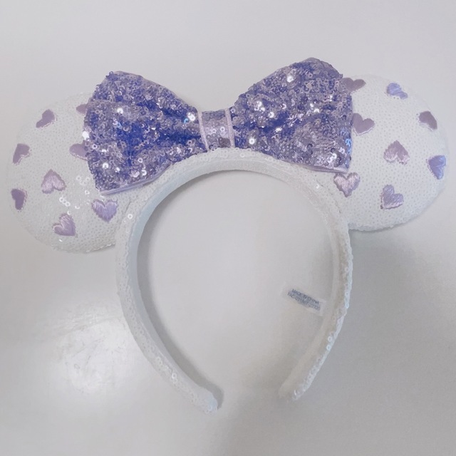 Disney(ディズニー)のディズニーランド　カチューシャ　ミニちゃん　ホワイト&パープル　美品 レディースのヘアアクセサリー(カチューシャ)の商品写真