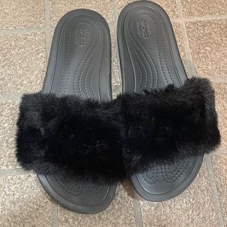 crocs(ファー ・ サンダル)のフリマアイテム一覧 crocs(ファー ・ サンダル)のフリマアイテム一覧