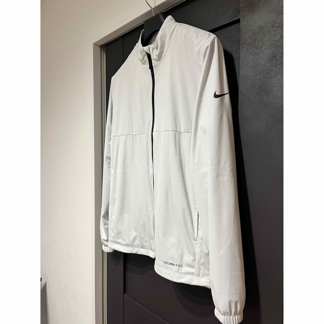 NIKE(ナイキ)のナイキ NIKE GOLF STORM-FIT ビクトリー ゴルフジャケット　M スポーツ/アウトドアのゴルフ(ウエア)の商品写真