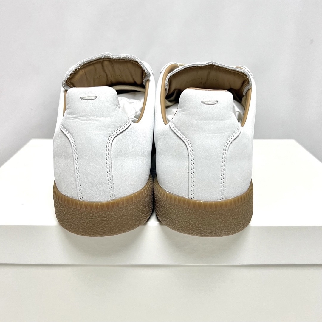 Maison Martin Margiela(マルタンマルジェラ)の40 新品 メゾンマルジェラ Replica ペイント レプリカ スニーカー 白 メンズの靴/シューズ(スニーカー)の商品写真