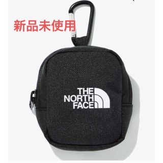 ザノースフェイス(THE NORTH FACE)のノースフェイス【ミニ ポーチ】カラビナ付き　正規品　ホワイトレーベル(ポーチ)