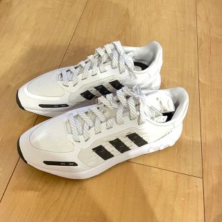 アディダス(adidas)のアメリカ　LA セレクトショップ  アディダス　25.5 ホワイト　スニーカー(スニーカー)