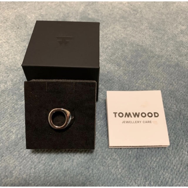 TOM WOOD(トムウッド)のTom Wood Open Oval  Sterling Silver Ring メンズのアクセサリー(リング(指輪))の商品写真