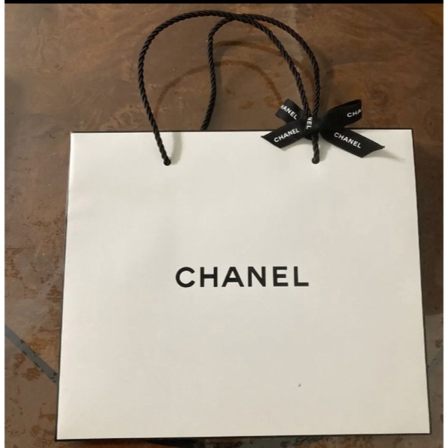 CHANEL(シャネル)のシャネルプレゼントショップバッグ レディースのバッグ(ショップ袋)の商品写真