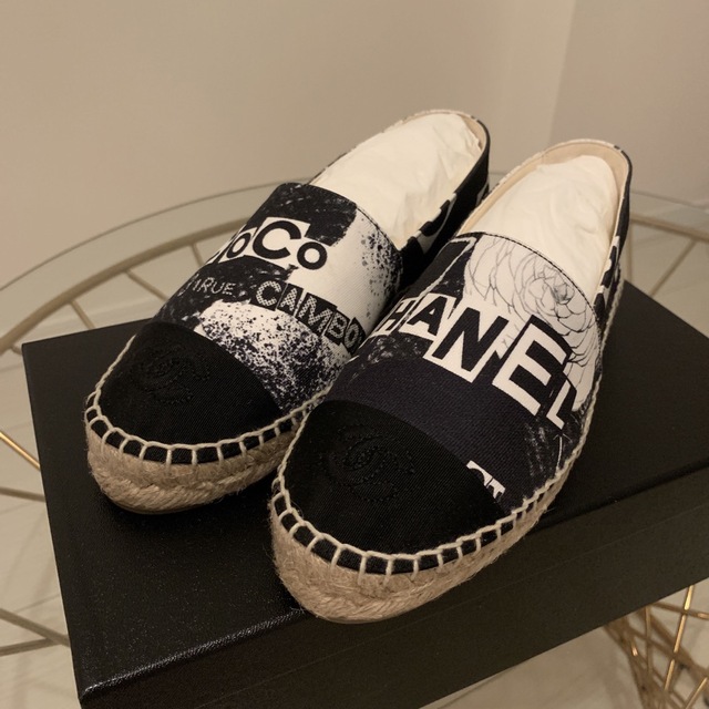 CHANEL(シャネル)の最終CHANEL 新品エスパドリーユ レディースの靴/シューズ(スリッポン/モカシン)の商品写真