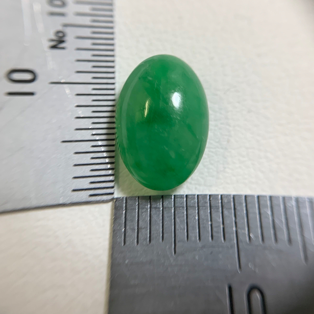 ジェイダイト(翡翠)4.215ct-