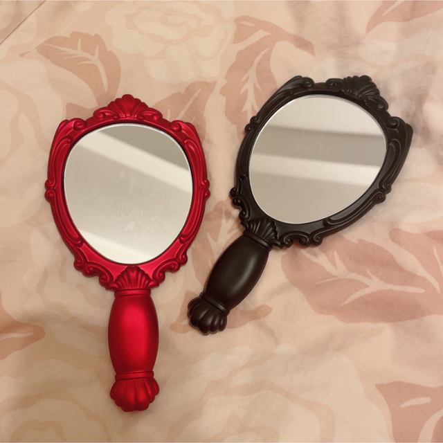 ANNA SUI ぽい　手鏡　赤　黒 レディースのファッション小物(ミラー)の商品写真