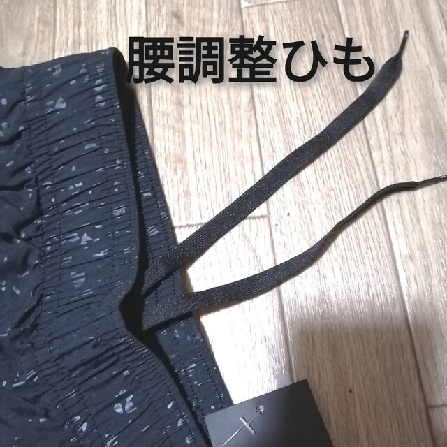 UNDER ARMOUR(アンダーアーマー)の新品　アンダーアーマー　メンズ　ハーフパンツ　Lサイズ　春夏　黒　ブラック メンズのパンツ(ショートパンツ)の商品写真