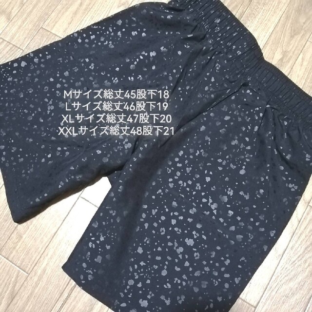 UNDER ARMOUR(アンダーアーマー)の新品　アンダーアーマー　メンズ　ハーフパンツ　Lサイズ　春夏　黒　ブラック メンズのパンツ(ショートパンツ)の商品写真