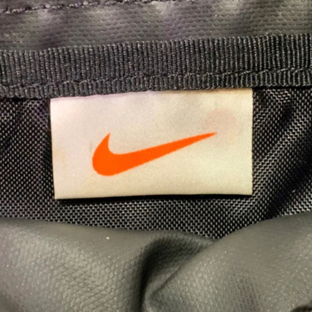 NIKE(ナイキ)の90s NIKE ナイキ ショルダーバッグ 古着 テック y2k メンズのバッグ(ショルダーバッグ)の商品写真