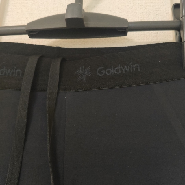 GOLDWIN(ゴールドウィン)の新品！[ゴールドウイン] スポーツタイツ ブラック M スポーツ/アウトドアのトレーニング/エクササイズ(トレーニング用品)の商品写真