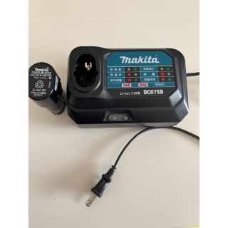 マキタ(Makita)のmakita バッテリー　7.2v BL0715(バッテリー/充電器)