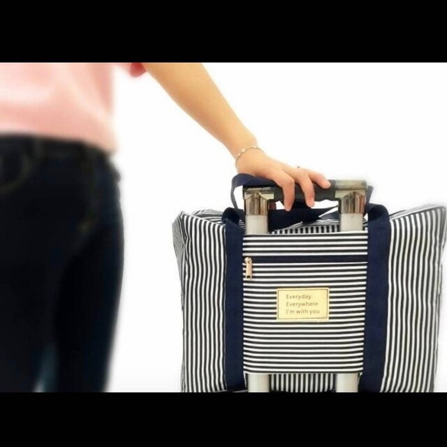 キャリーオンバッグ レディースのバッグ(スーツケース/キャリーバッグ)の商品写真