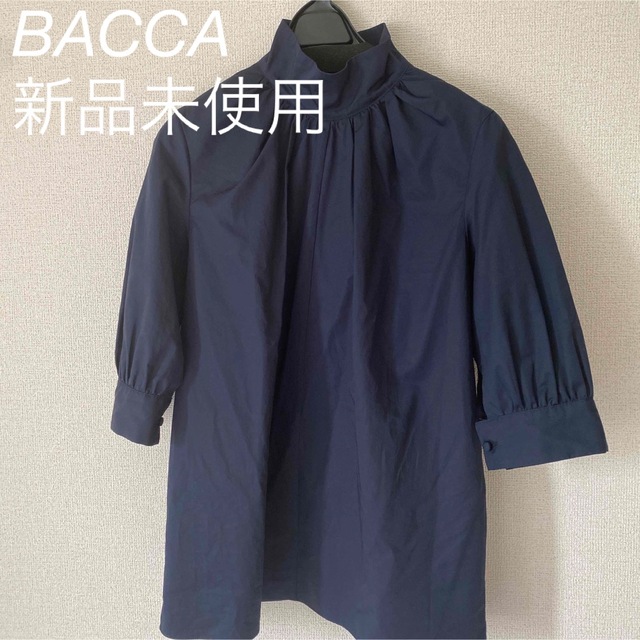 二日間限定価格★BACCA新品未使用スタンドネックブラウス