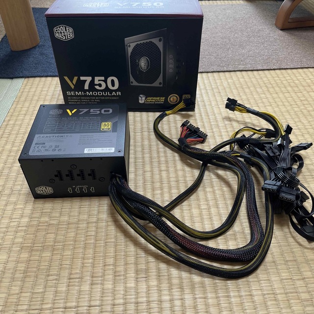 CoolerMaster V750 SemiModuler(750W PC電源)