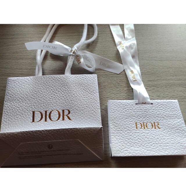 Christian Dior(クリスチャンディオール)のディオール　紙袋 レディースのバッグ(ショップ袋)の商品写真