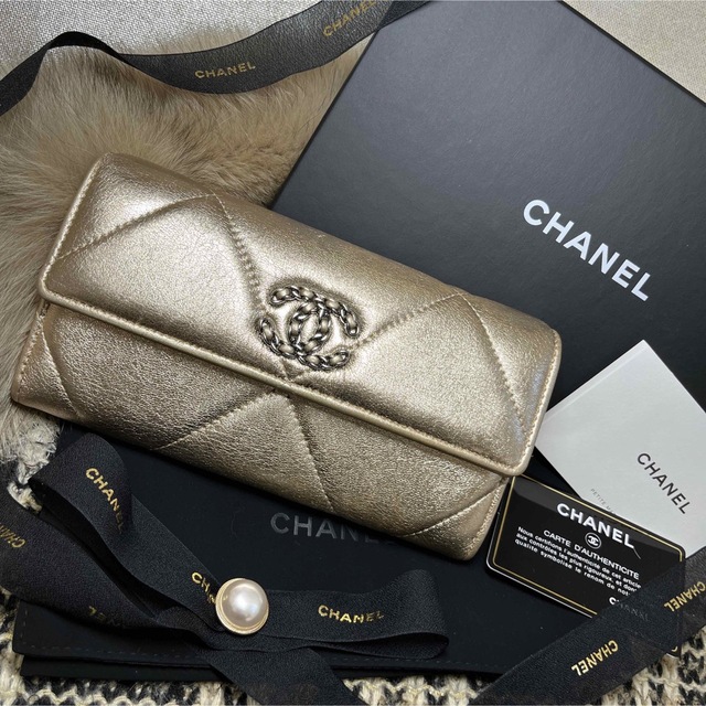 小物などお買い得な福袋 CHANEL - 超美品!即完売♡CHANEL 19