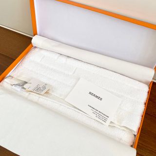 エルメス(Hermes)の【未使用】エルメス バスマット 白 40×60㎝(タオル/バス用品)