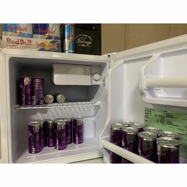 Red Bull(レッドブル)のmikey様専用　新品3ケース72缶Red Bull PURPUL 食品/飲料/酒の飲料(ソフトドリンク)の商品写真