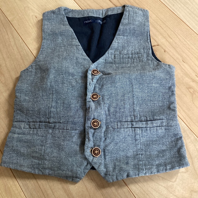 NEXT(ネクスト)のnext シャツ　パンツ　ベストセット キッズ/ベビー/マタニティのキッズ服男の子用(90cm~)(Tシャツ/カットソー)の商品写真