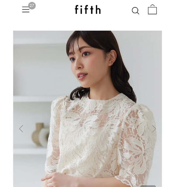 fifth(フィフス)のfifth saoriさんオススメ　完売✨スカラップフラワーレースブラウス レディースのトップス(シャツ/ブラウス(半袖/袖なし))の商品写真