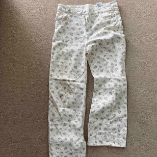 エイチアンドエム(H&M)の【美品】H&M 花柄デニム　38サイズ(デニム/ジーンズ)