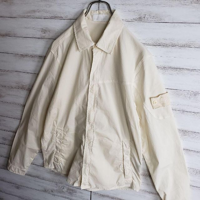 STONE ISLAND(ストーンアイランド)の【レアデザイン】ストーンアイランド ゴーストパッチ 同色 シャツジャケット 白 メンズのトップス(シャツ)の商品写真