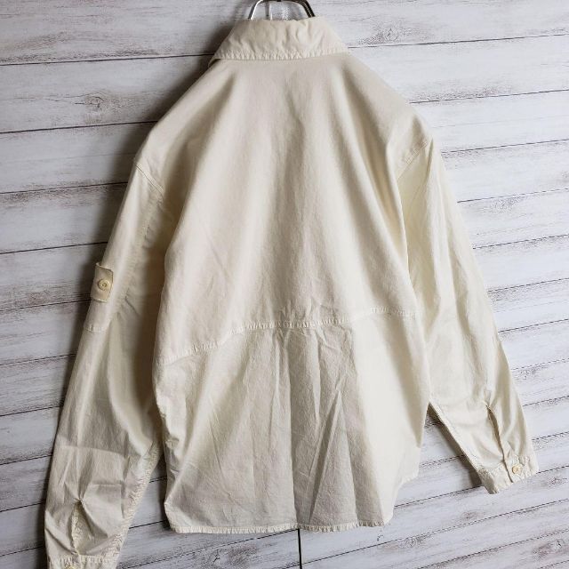 STONE ISLAND(ストーンアイランド)の【レアデザイン】ストーンアイランド ゴーストパッチ 同色 シャツジャケット 白 メンズのトップス(シャツ)の商品写真