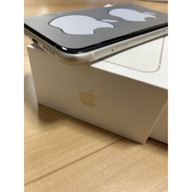 iPhone 11 本体 128GB 美品  white 5