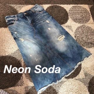 ネオンソーダ(Neon Soda)のNeon Soda ダメージデニム　タイト　ロング　スカート　膝丈(ロングスカート)