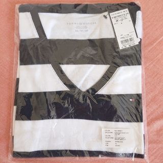 トミーヒルフィガー(TOMMY HILFIGER)の【新品未使用】トミーヒルフィガー ボーダー Vネック Tシャツ ネイビー×白(Tシャツ(半袖/袖なし))