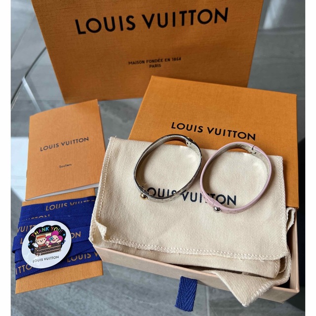 LOUIS VUITTON(ルイヴィトン)の専用！LOUIS VUITTON ルイヴィトン リジットバングル 2個セット レディースのアクセサリー(ブレスレット/バングル)の商品写真